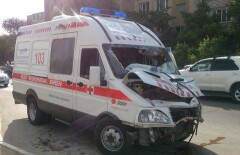 "Скорая помощь" перевернулась в Актау