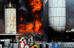 Крупный пожар произошёл на химическом заводе в Техасе 
