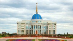 Государства слишком много во всех сферах жизни казахстанца. Оно должно пойти по пути самоограничения