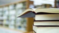 Педагоги обсуждают содержание учебников. Заседания комиссий покажут онлайн