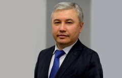 Аким Аксу Кайрат Нукенов отказался отвечать на вопросы о наличии у него высшего образования