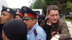 "Я кричал, что я журналист". Во время митингов в Казахстане задерживали работников СМИ