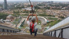 Скоростной спуск Gorilla Zipline открыли в Алматы