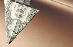 Доллар в четверг резко подешевел на 14 тенге
