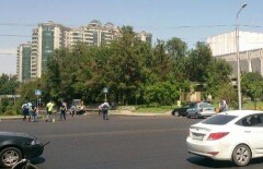В Алматы из-за стрельбы закрылись торговые центры, банки, детсады и прочие учреждения