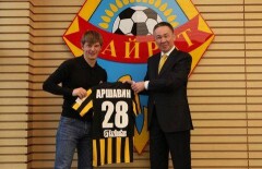 Андрей Аршавин официально стал 28-м номером ФК "Кайрат"