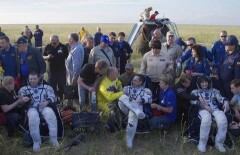 В Карагандинской области встретили приземлившихся космонавтов