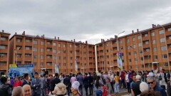В Кокшетау многодетным семьям и детям-сиротам вручили ключи от квартир