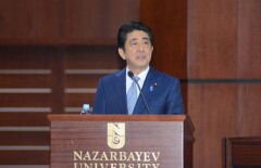 Синдзо Абэ пообещал Казахстану построить самую безопасную японскую АЭС