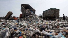 Коммунальный коллапс в Актобе: в городе создали специальный штаб по борьбе с мусором