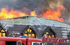 Площадь пожара в Актобе составила 700 квадратных метров