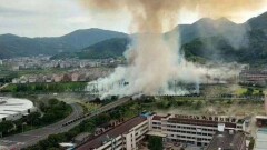В Китае при взрыве автоцистерны пострадали более 100 человек, повреждены жилые дома