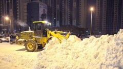 Асет Исекешев проверил готовность спецтехники к очистке улиц от снега
