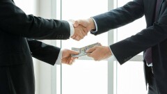Бердонгар заплатит авторам видео с фактами коррупции