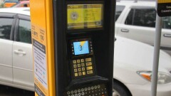 С 1 ноября восемь новых участков платной парковки откроются в Алматы