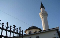 Видео кражи Корана из мечети в Шымкенте выложили в сеть, чтобы найти вора