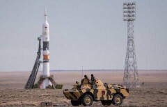 Ракета-носитель "Союз-ФГ" установлена на первой стартовой площадке Байконура