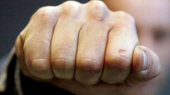 Уголовное дело возбудили в ЗКО в отношении учителя, избившего школьника