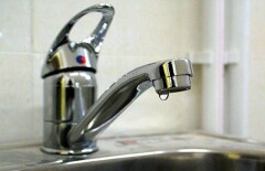 В Алматы в частных школах и больницах отключат горячую воду за многомиллионные долги 