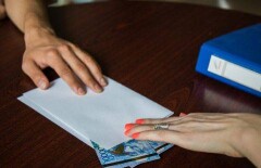 По 148 млн тенге за взятки заплатят работницы гороно в Кызылорде