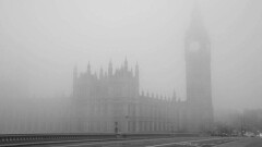 Великобритания к 2035 году выведет из эксплуатации дизельные и бензиновые двигатели