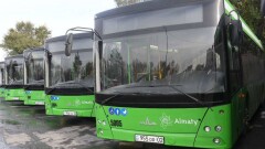 На три маршрута в Алматы выпустили новые автобусы