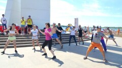 Зажигательную зумбу в честь Олимпиады танцевали в Петропавловске