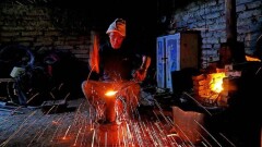 Бағзыдан келе жатқан ұсталар мәдениеті. Темір ұстасының киесі мен иесі болады