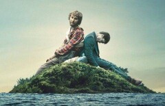 Как он подружился с трупом и выжил: рецензия на фильм "Человек – швейцарский нож"