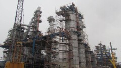 Один из пострадавших от ожогов на заводе KazMunaiGaz в Румынии скончался