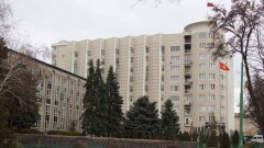 Қос революция Қырғызға не берді?