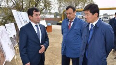 Байбек проинспектировал строительство арычной сети в Алматы