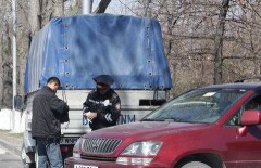 Сто тысяч тенге у пьяного водителя требовал полицейский в Акмолинской области