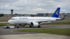 Вице-министра труда КР оперативно уволили после дебоша на борту самолёта