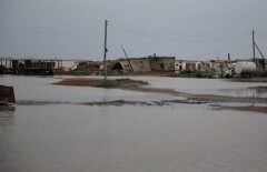 Более полутора тысяч человек не могут вернуться в затопленные дома