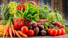 В Казахстане огурцы и капуста подорожали на 15% за месяц