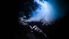 Медики зафиксировали первую смерть от болезни, связанной с использованием вейпов