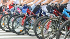 Велосипед разыграли среди участников массового велопробега в Алматы