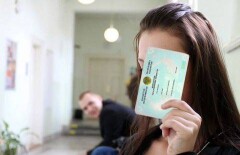 Kaspi bank выдал женщине кредит по чужому удостоверению 