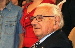 Умер "британский Шиндлер", спасший во время Холокоста 669 детей