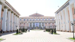 КазНМУ и научные медицинские центры Алматы реорганизуют в АО
