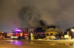 Спустя семь часов крупный пожар в Астане потушили
