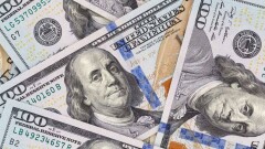 Доллар подорожал на бирже на 4 тенге перед выходными