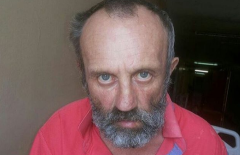 Волонтёры разыскивают родственников парализованного мужчины из СКО