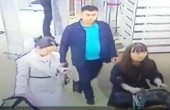 Видео с кражей телефона в одном из торговых центров Астаны попало в интернет