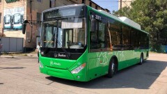 Задержку поставки 200 автобусов на газе в Алматы объяснили санкциями США против Китая