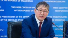 Ерлан Сагадиев встретился с устроившими стихийную акцию протеста абитуриентами