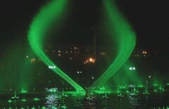 Уникальные светомузыкальные фонтаны открыли в Усть-Каменогорске