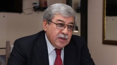 Гани Касымов предложил Правительству уйти в отставку, а новый кабмин сформировать из женщин