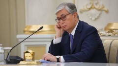 Токаев поздравил с профессиональным праздником казахстанских дипломатов